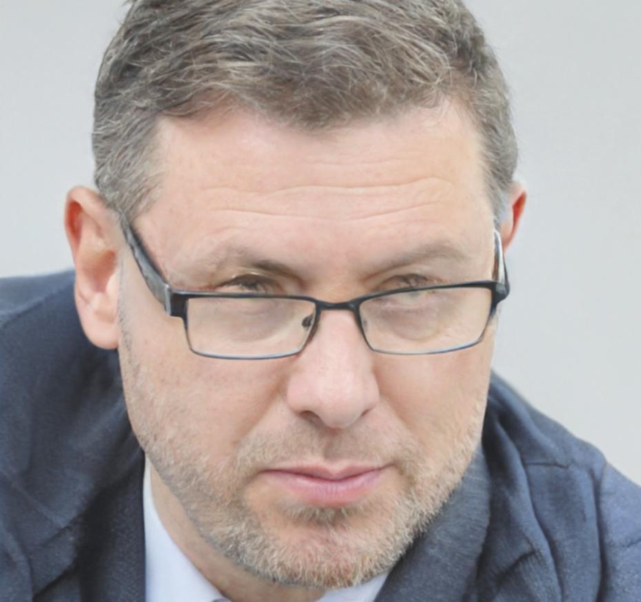 Portrait de Marc Dubois, directeur financier